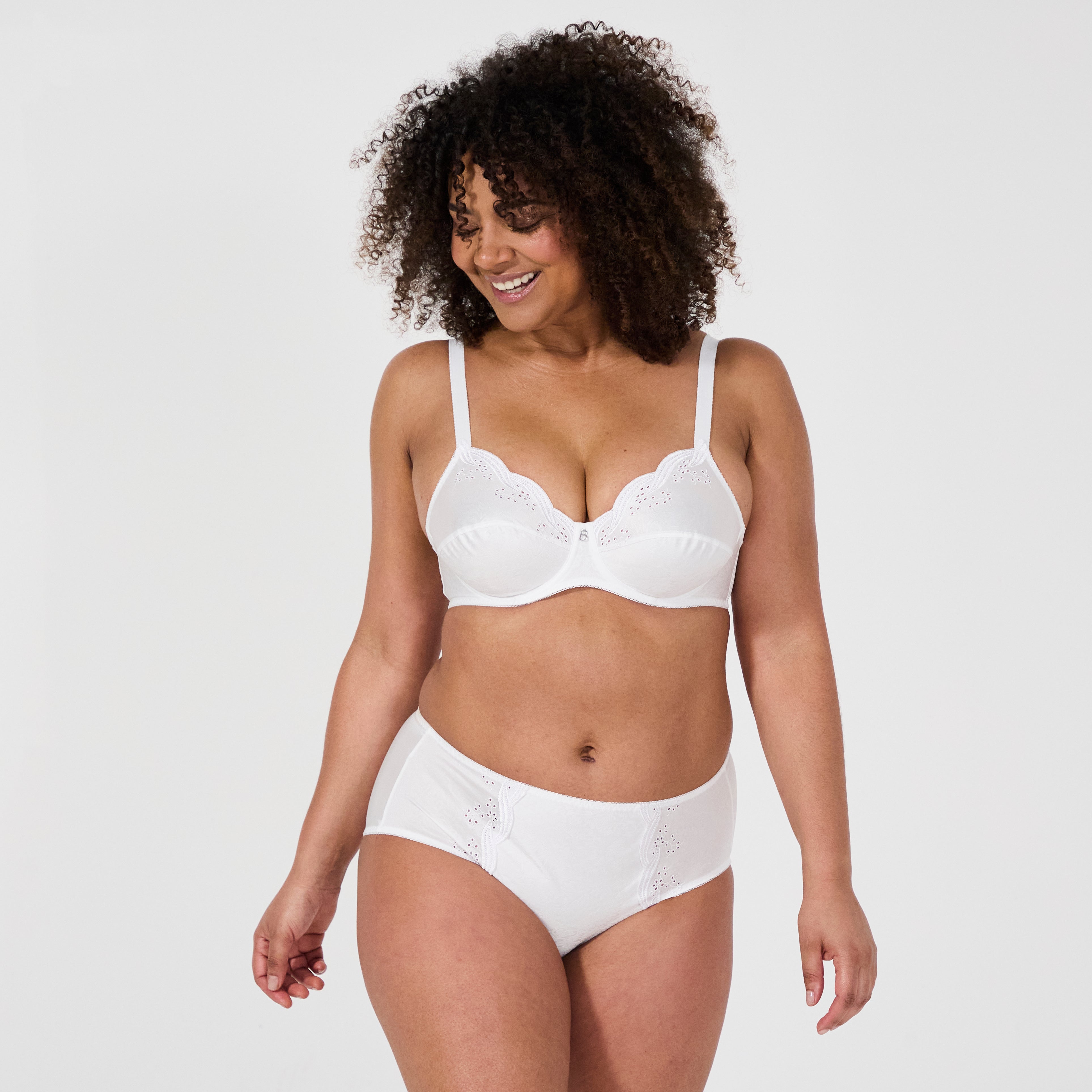 Emily white underwired bra