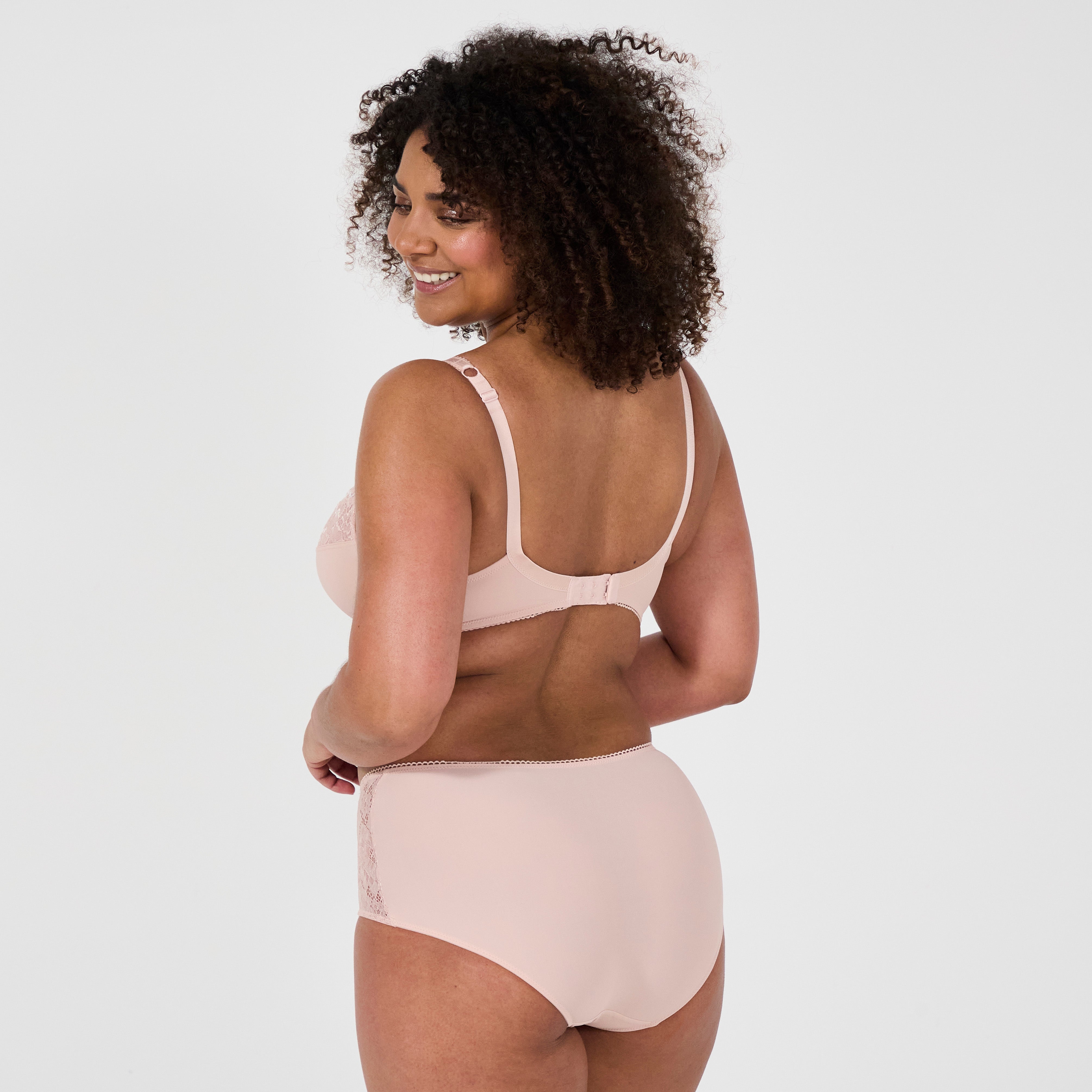 Luccia Must Powder Pink Underwired Bra