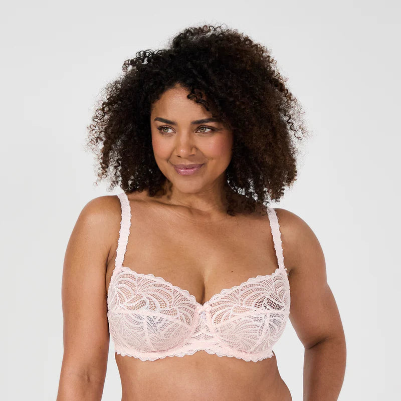 Lot de trois : 1 soutien-gorge + 1 slip + 1 Shorty rose poudré Pampelune