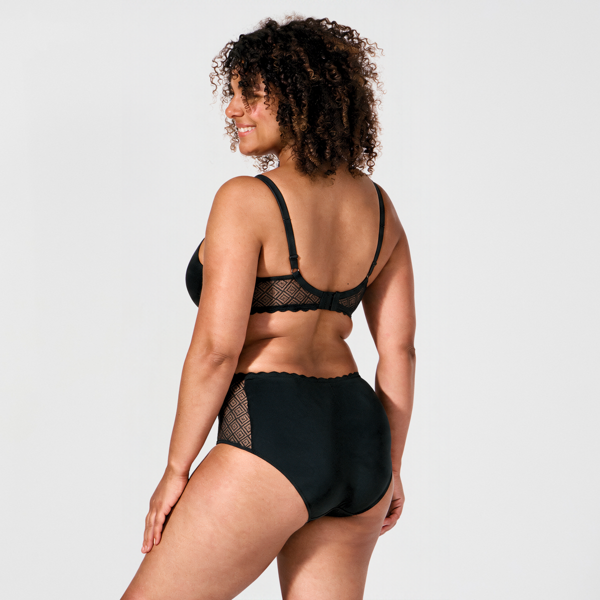 Soutien-gorge moulé noir Just Glam