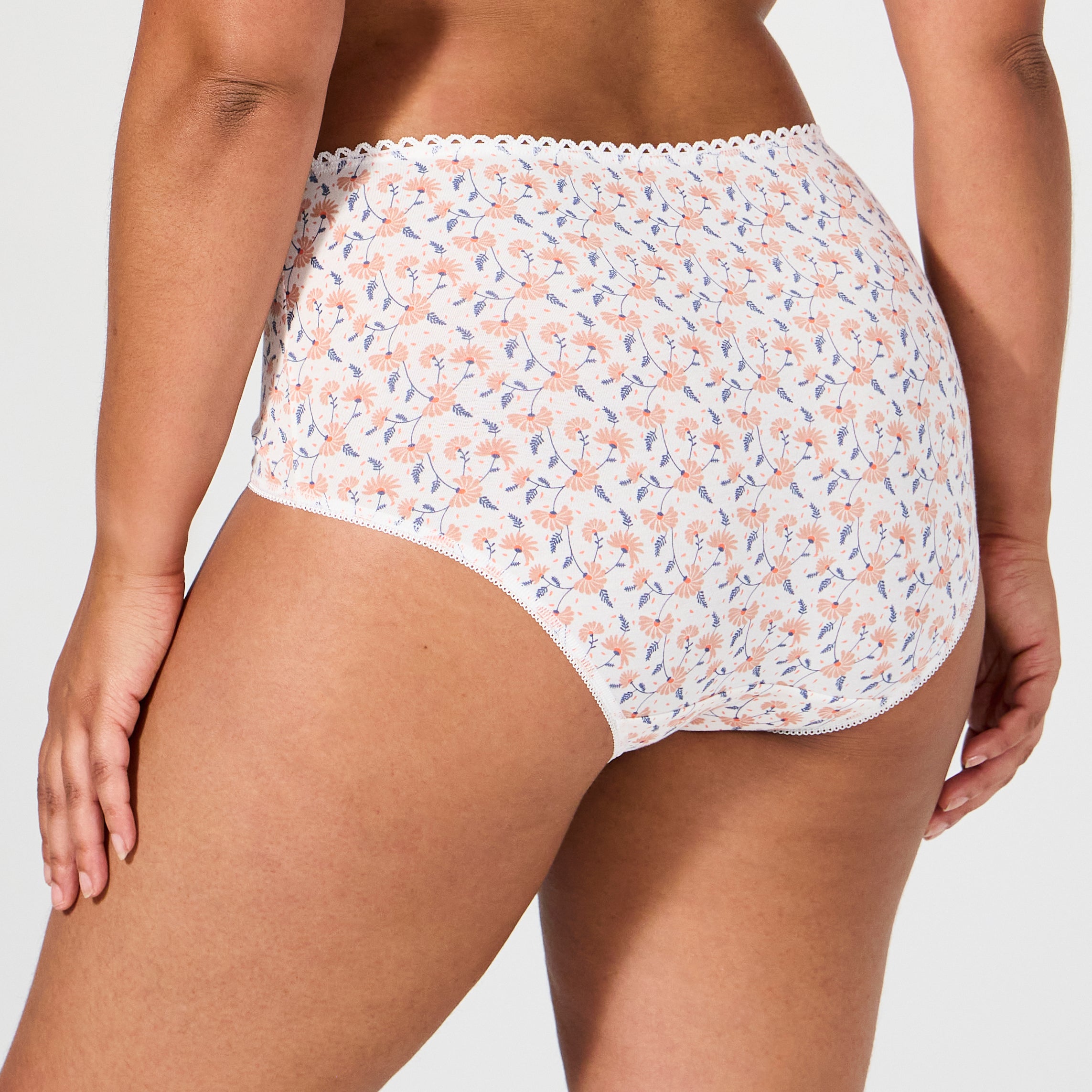 Best cotton white high-waisted panties
