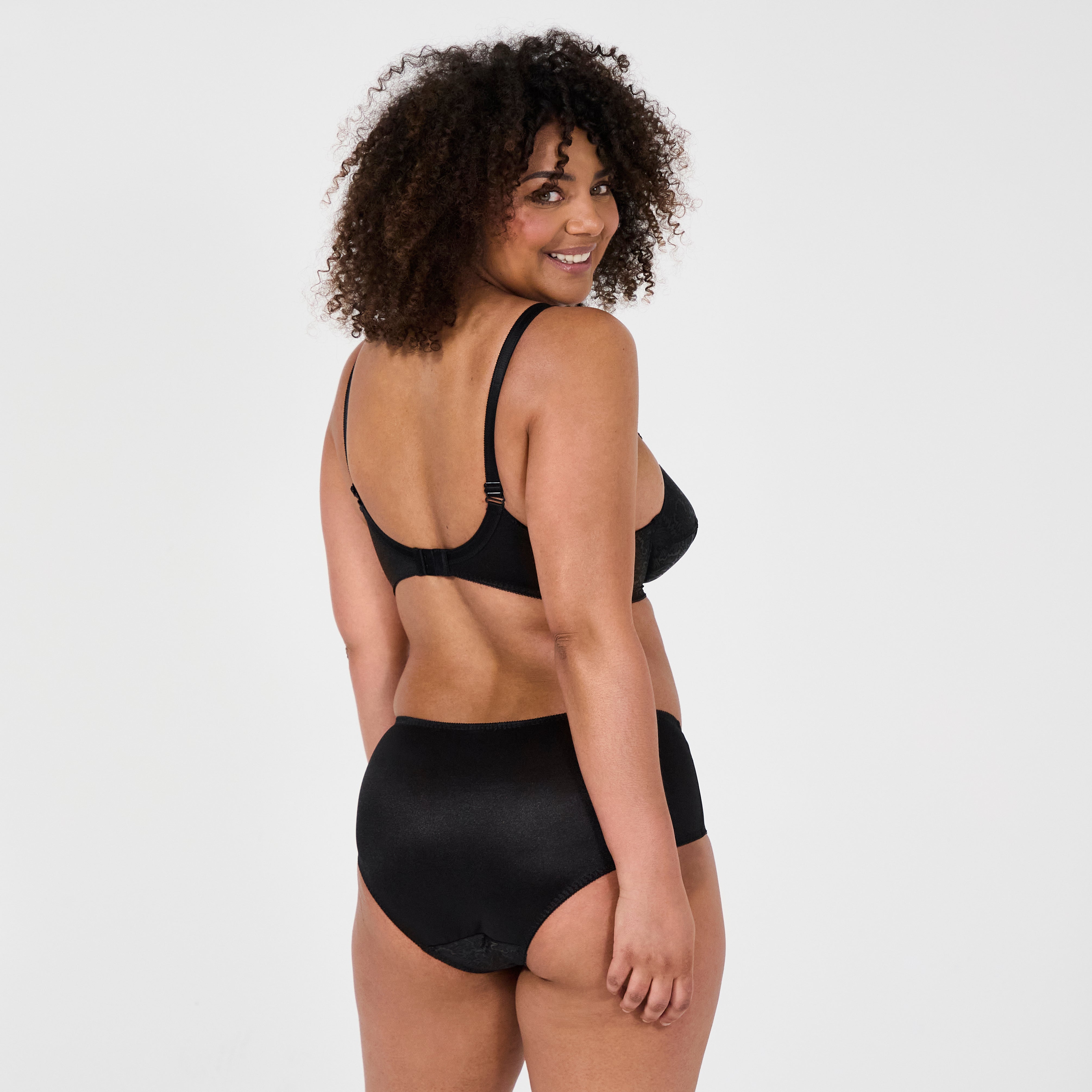 Emily Black Underwired Bra