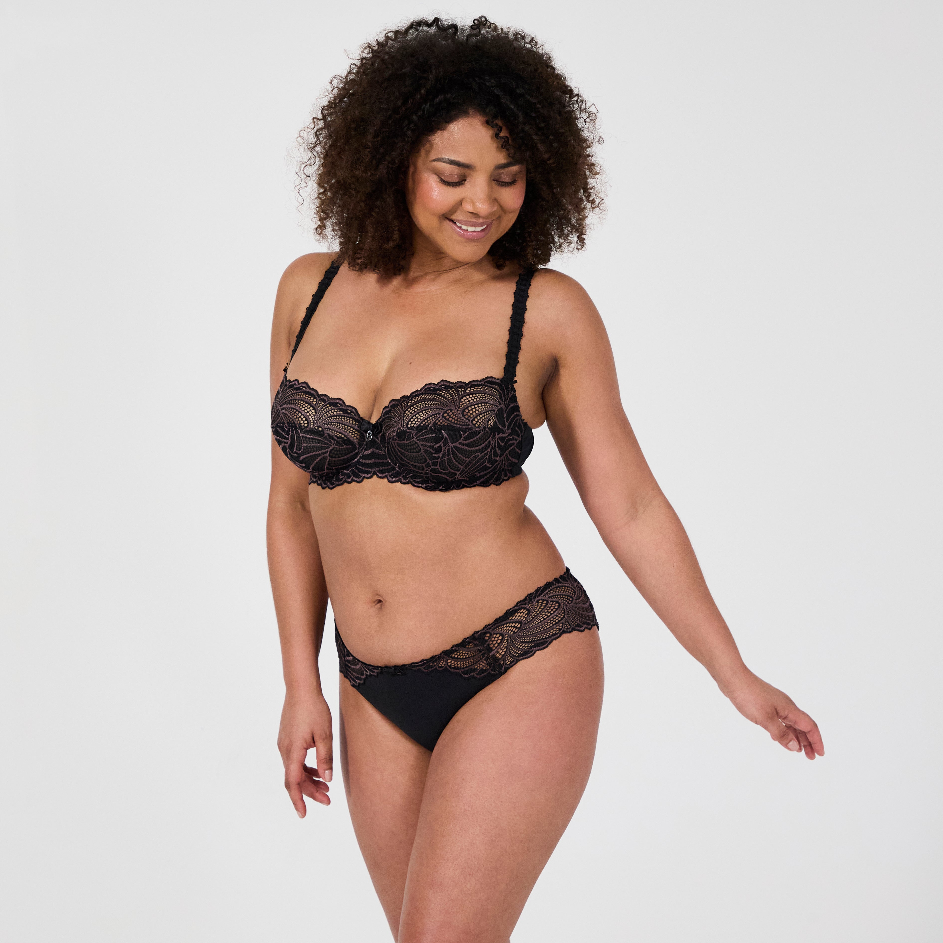 silhouette soutien gorge armatures slip pampelune noir face