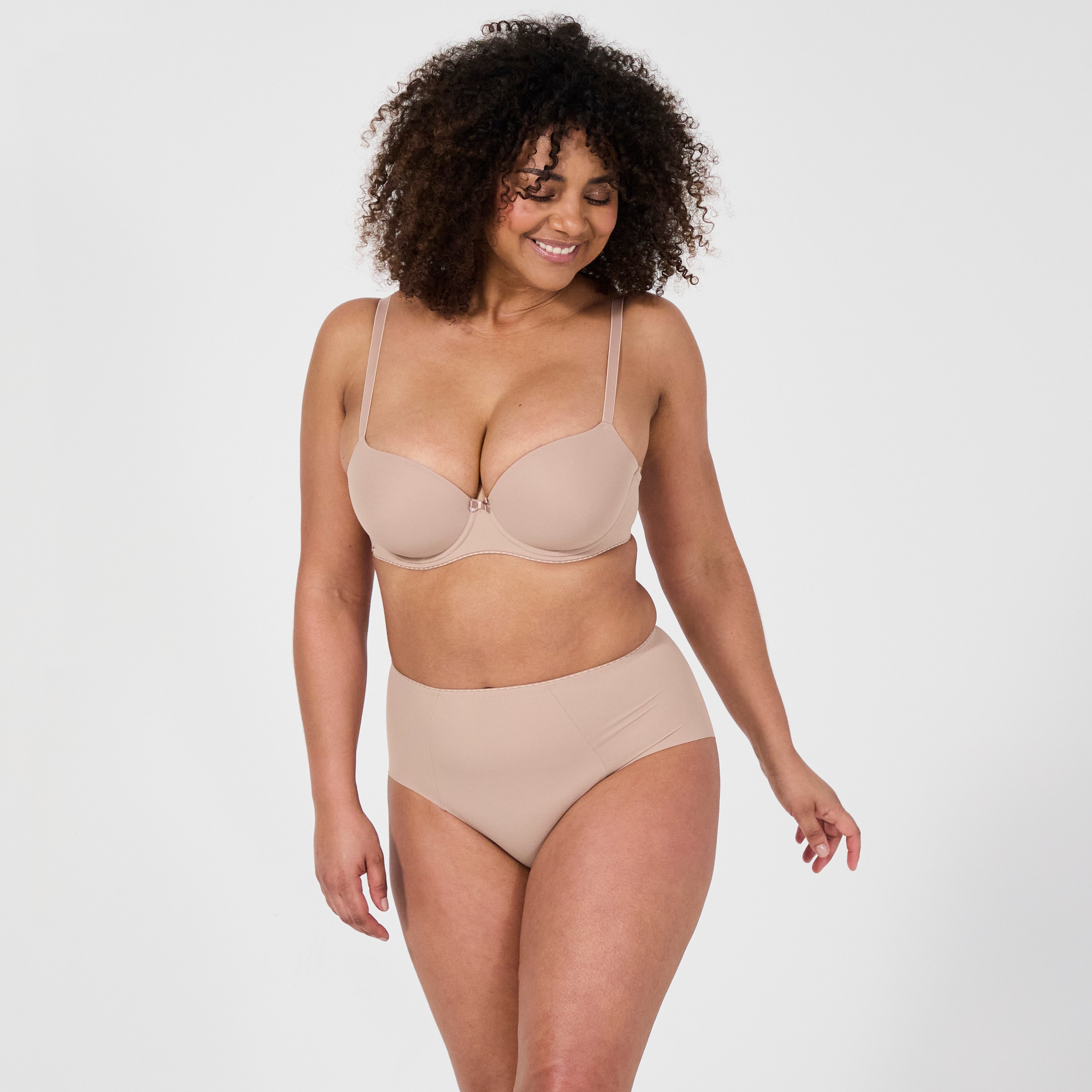 Soutien-gorge coques avec armatures nude foncé Just daily